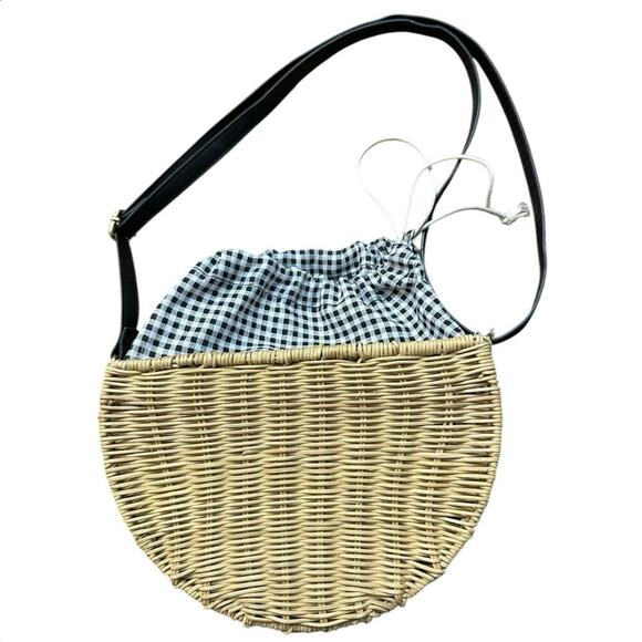 Straw Studios Crescent Crossbody Bag - Picture 1 of 7